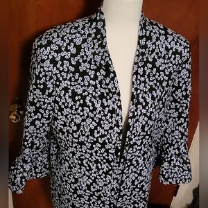 NWOT Nine West Black Ice Violet Flowers Blazer With Bell Sleeves Womens Size 12